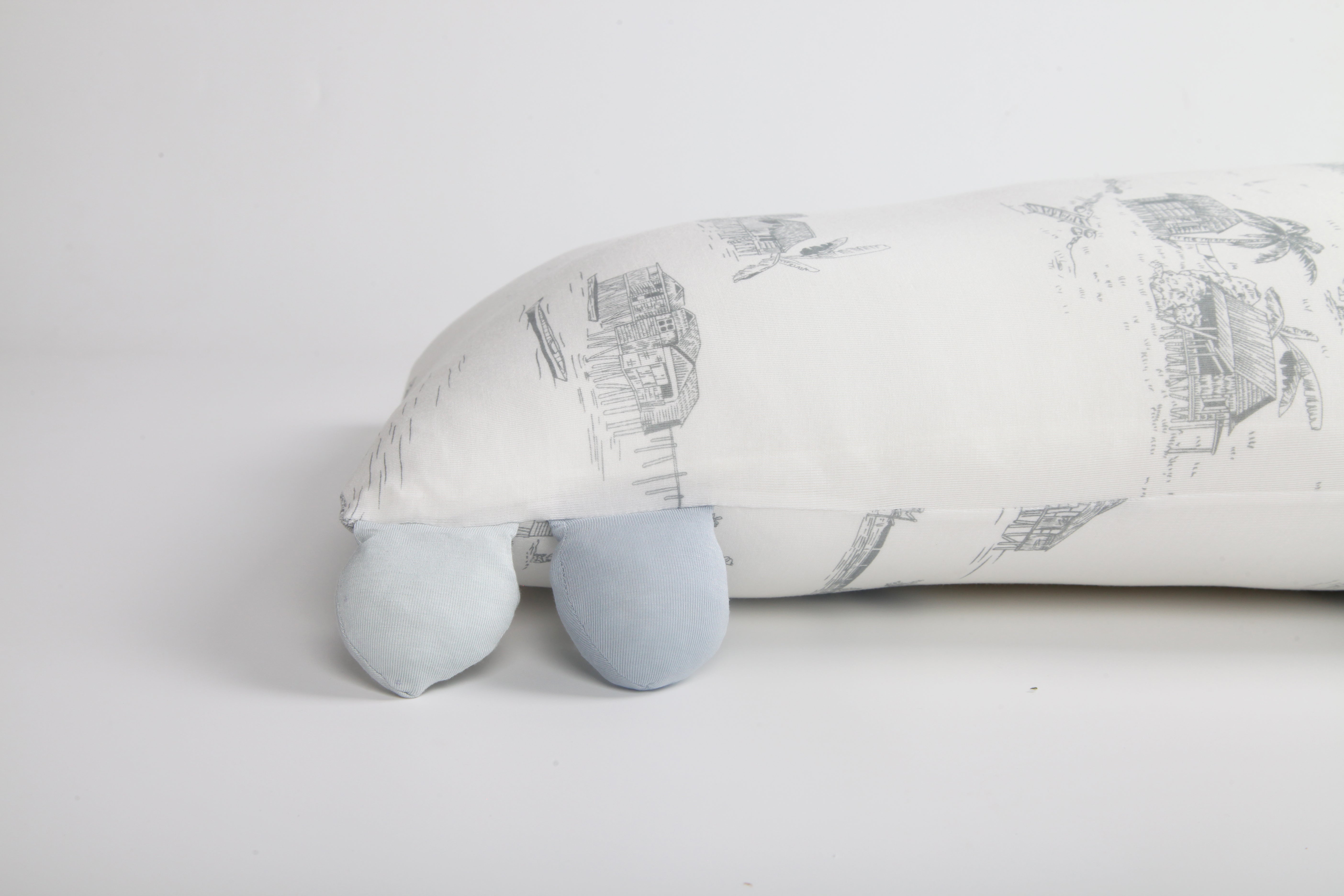 Gối mềm vải sợi tre Little Rei plush pillow