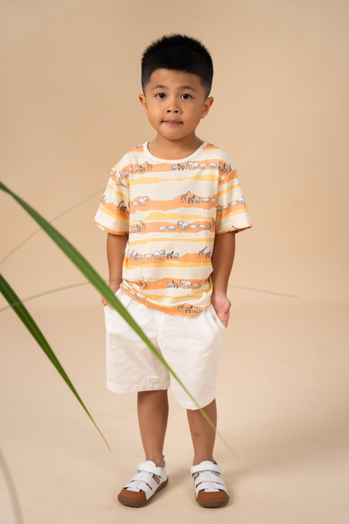 Peach t-shirt with animal motifs