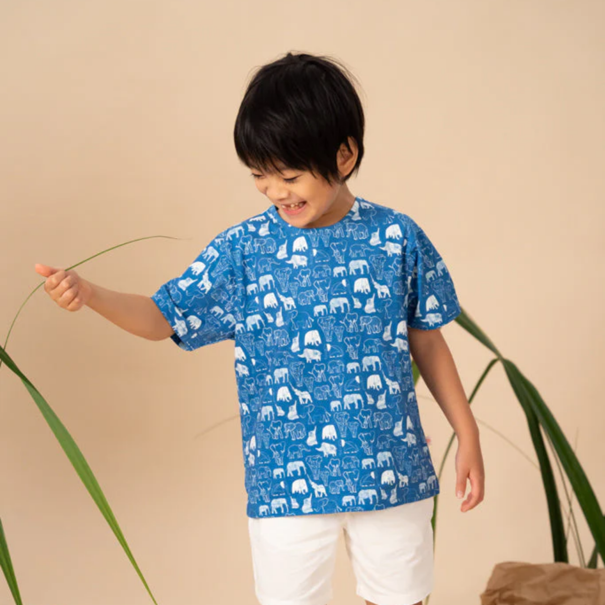 Elly Blue Elephant Family T-Shirt