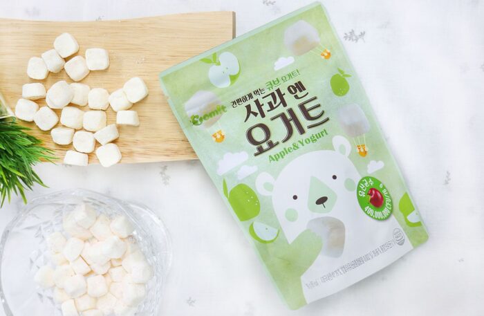 YOMIT freeze-dried yogurt - Apple flavor