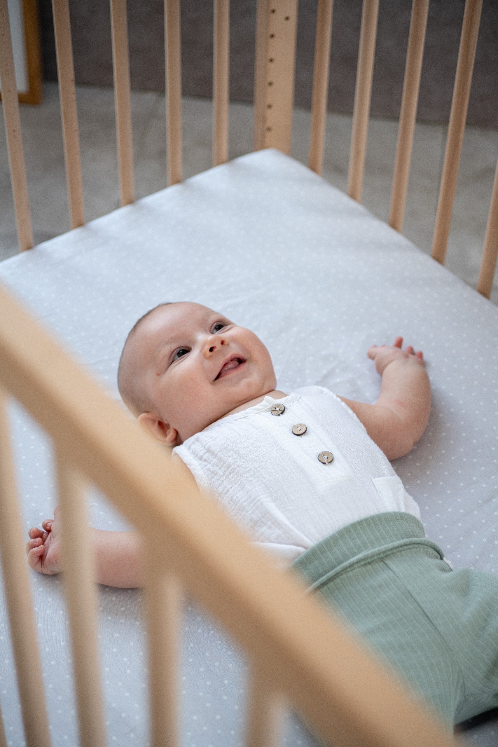 Geuther "Cozy-do" Eco Bed Fitted Sheet - Grey/White Dots